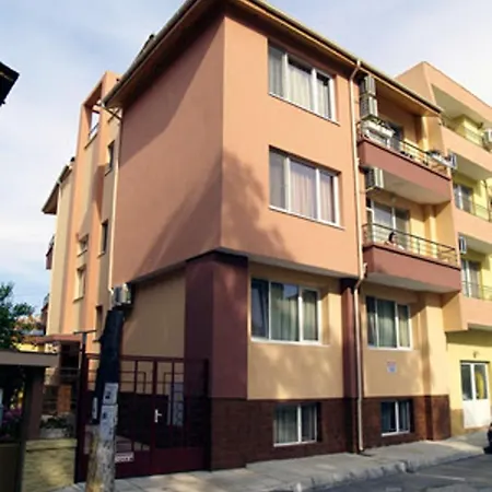 Studio At 100 M Away From The With Furnished Terrace *