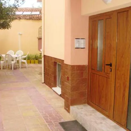 Studio At 100 M Away From The With Furnished Terrace *